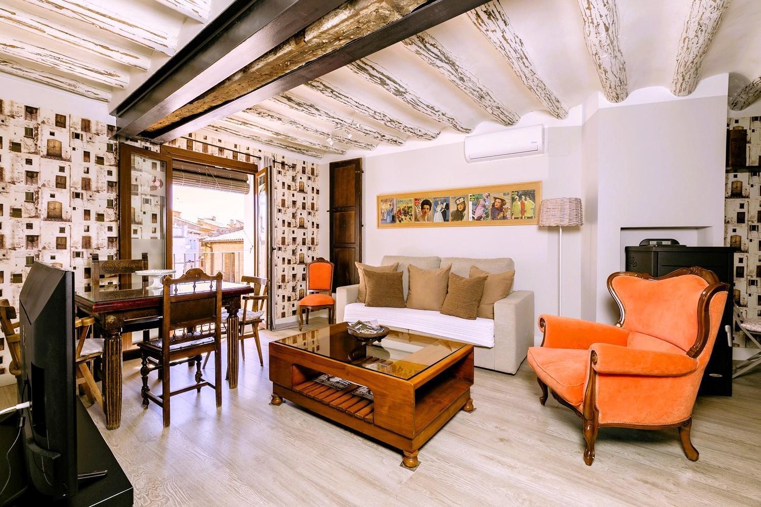 Apartamentos Vino Tinto Y Restaurante Tomate Rosa Adahuesca Dış mekan fotoğraf